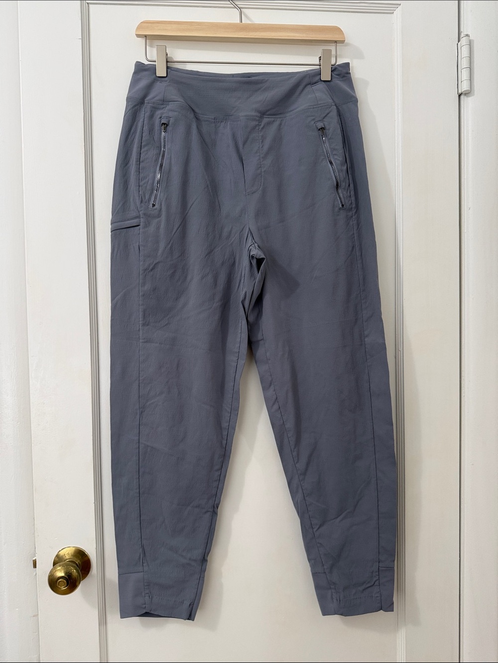 Athleta Trekkie pant in Slate Gray